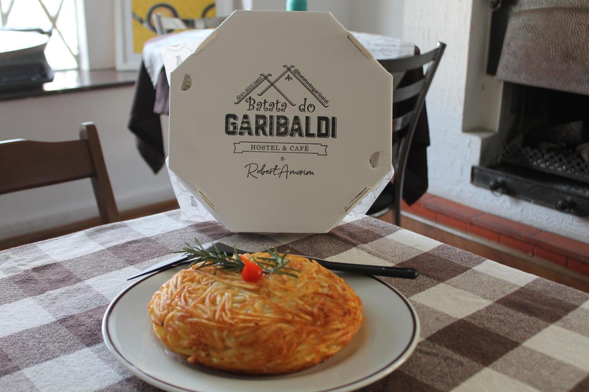Garibaldi Hostel E Cafe Curitiba Luaran gambar